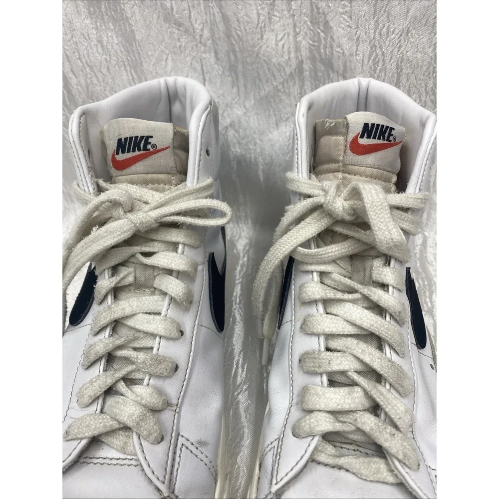Nike Women's Blazer Mid 77 CZ1055-100 White Basketball‎ Shoes Sneakers Size 9